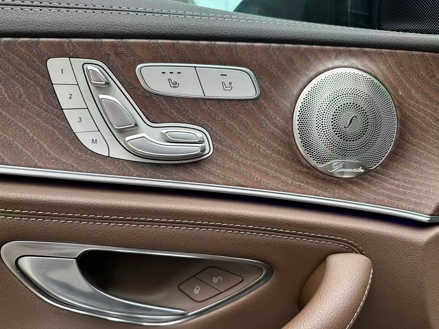Mercedes-Benz E-Class 2023 Черный из Китая