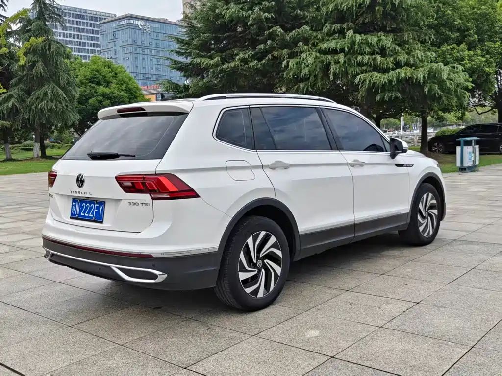 Volkswagen Tiguan L — миниатюра 7