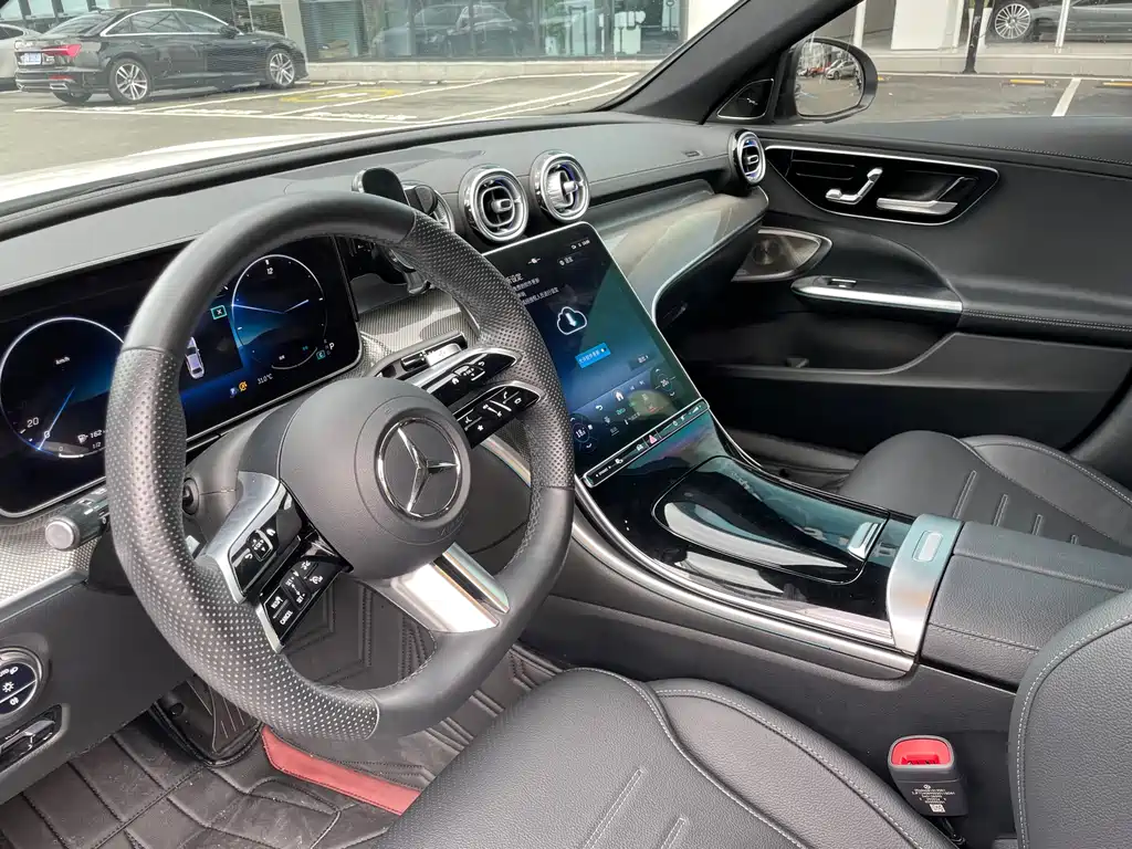 Mercedes-Benz C-Class — миниатюра 5