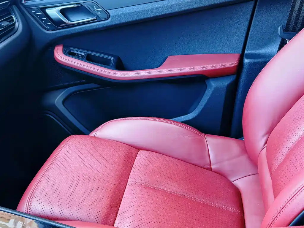 Porsche Macan — миниатюра 7