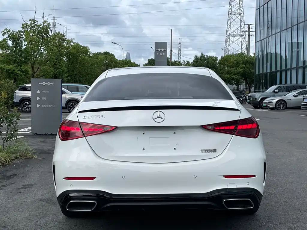 Mercedes-Benz C-Class — миниатюра 20