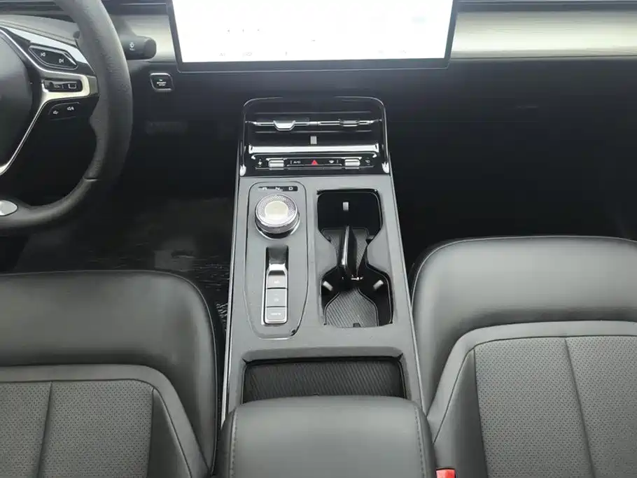 Wuling Xingguang — миниатюра 16
