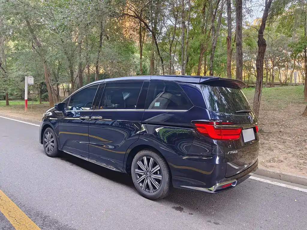 Honda Odyssey — миниатюра 4