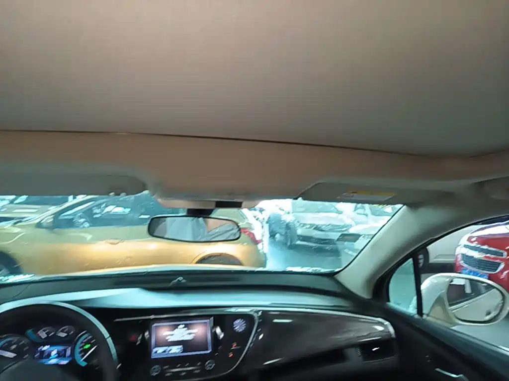 Buick Envision Plus — миниатюра 18