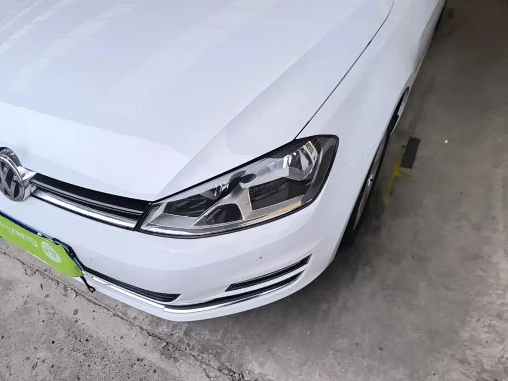 Volkswagen Golf — миниатюра 24