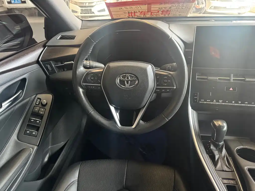 Toyota Avalon — миниатюра 6