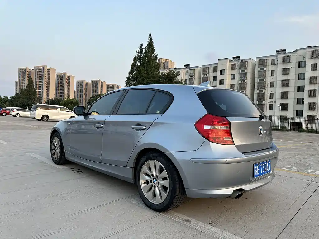 BMW 1 Series (Import) — миниатюра 4