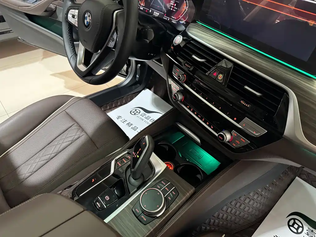 BMW 5 Series — миниатюра 23