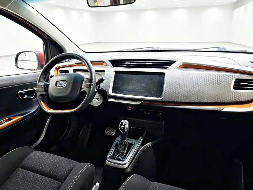 Geely Vision X1 — миниатюра 6