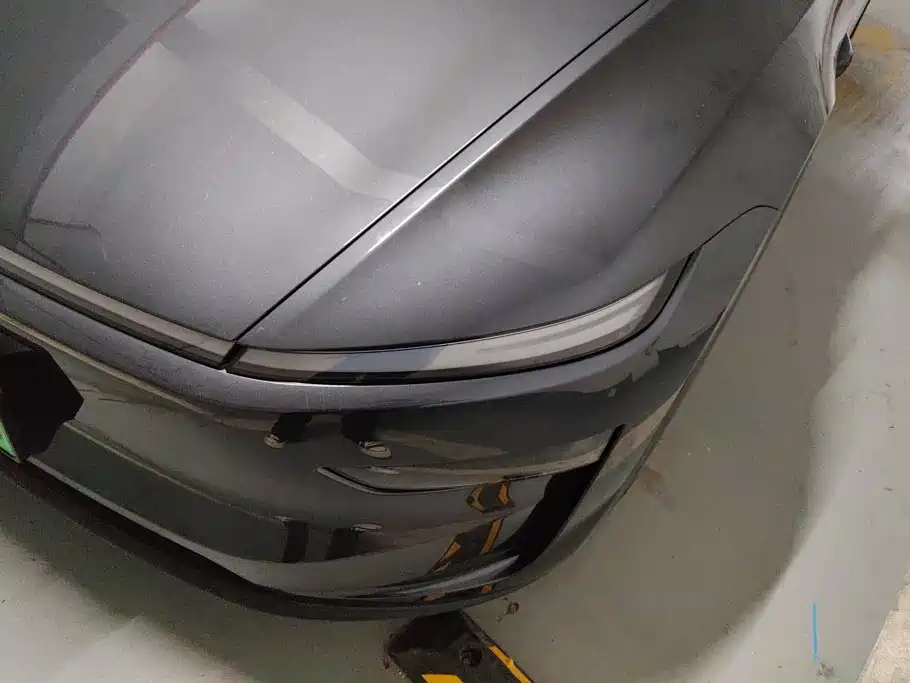 Tesla Model Y — миниатюра 5