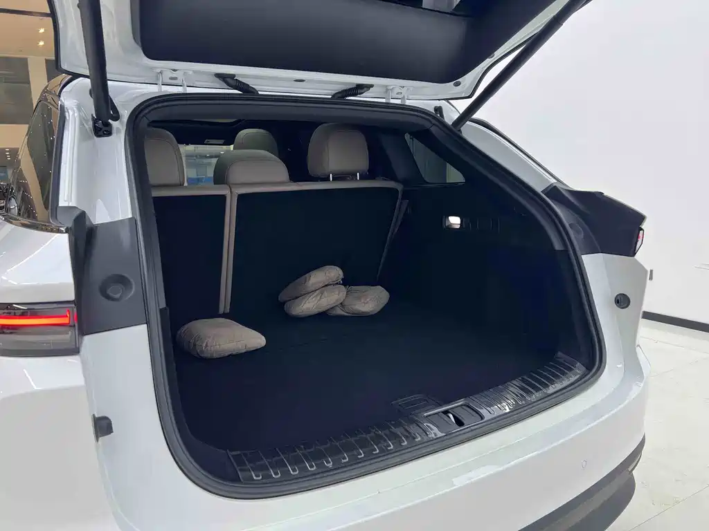 Li Auto Li i6 — миниатюра 18