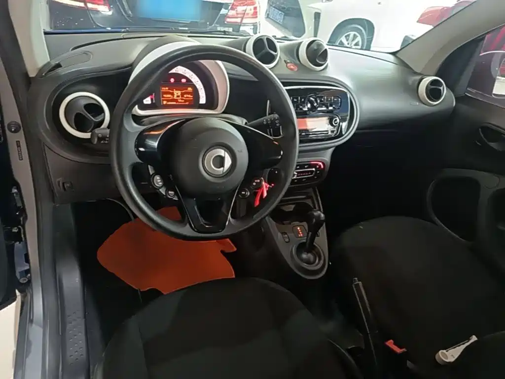 smart Smart Fortwo — миниатюра 10