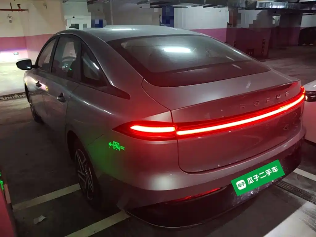 Roewe D6 2025 450km