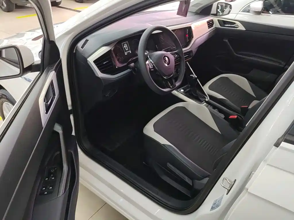 Volkswagen Polo — миниатюра 16