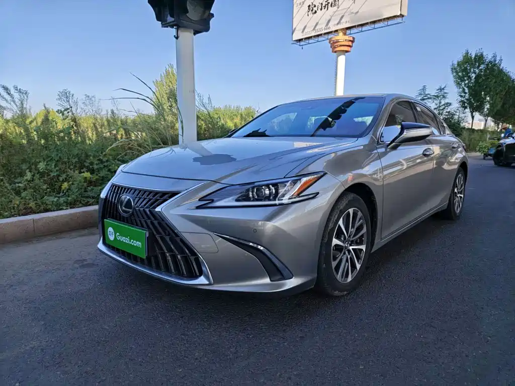 Lexus ES — миниатюра 2