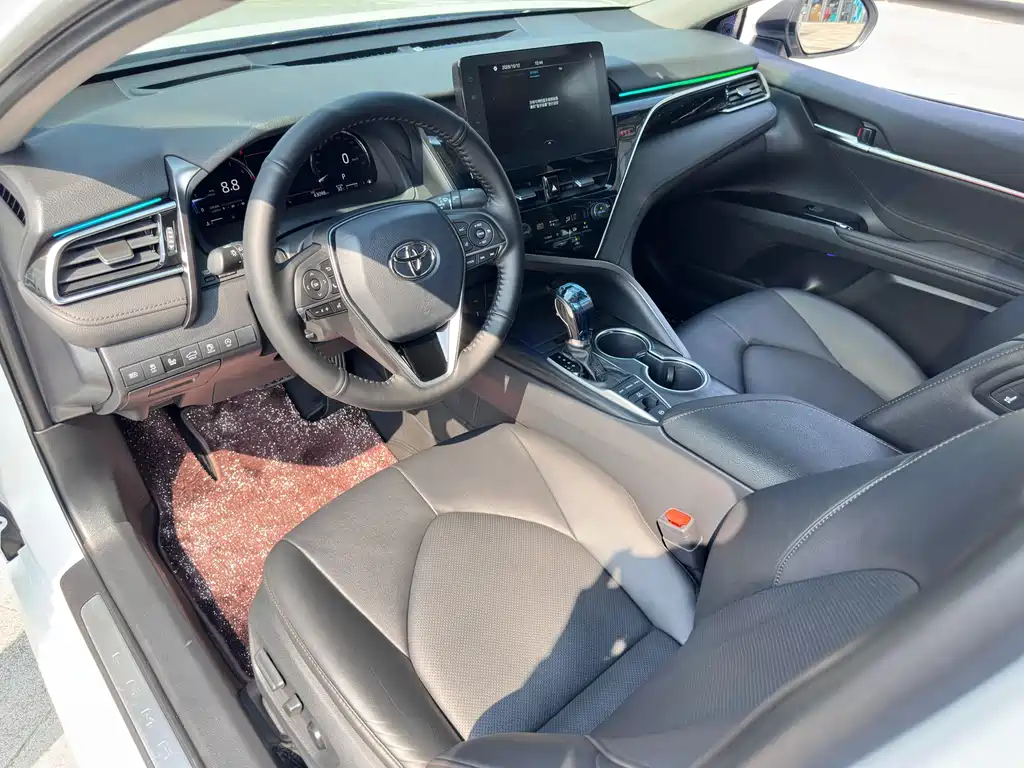 Toyota Camry — миниатюра 9