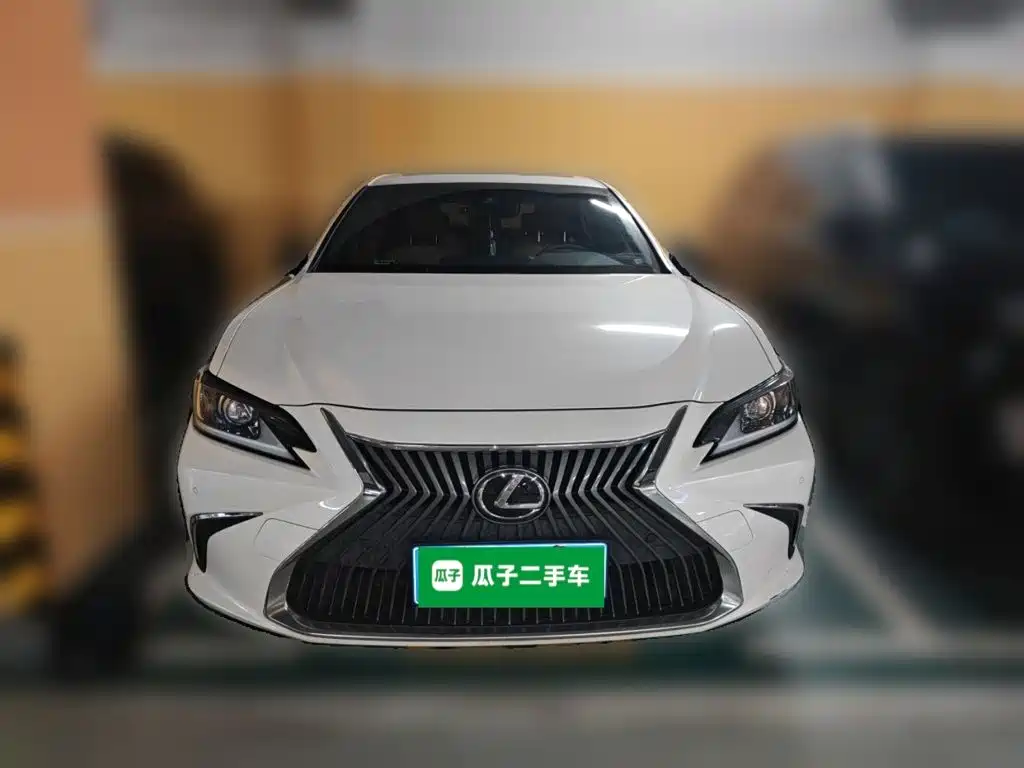 Lexus ES — миниатюра 24