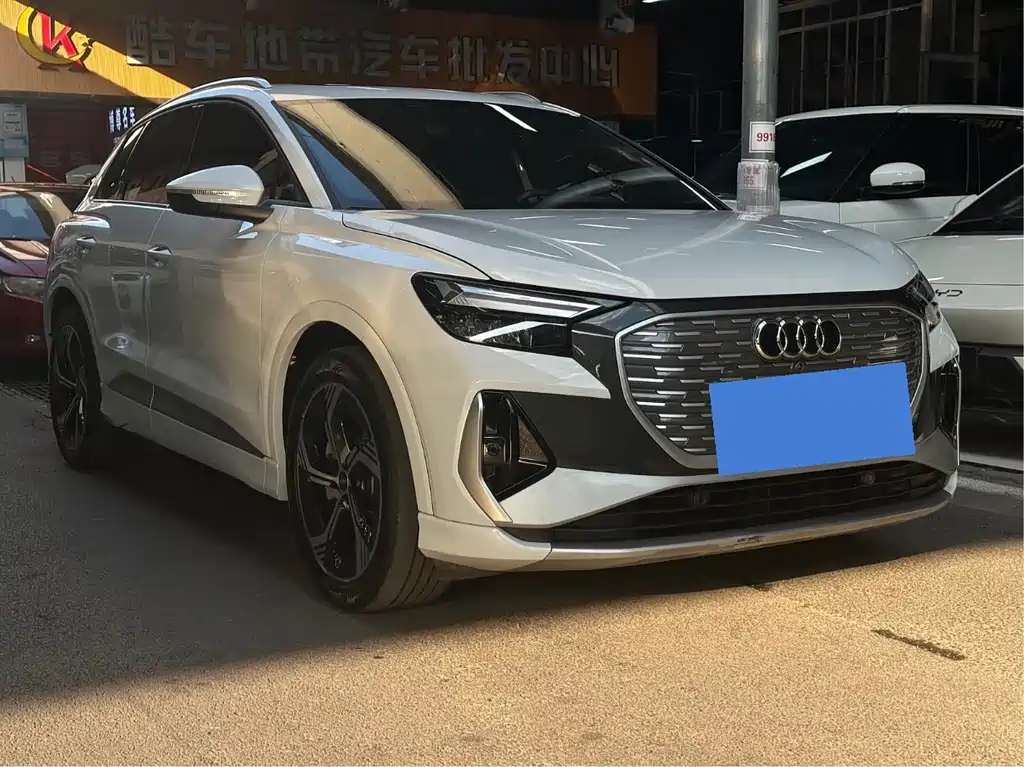Audi Q4 e-tron — миниатюра 3