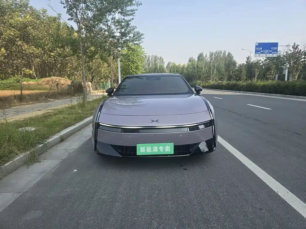 XPeng P7 — миниатюра 2