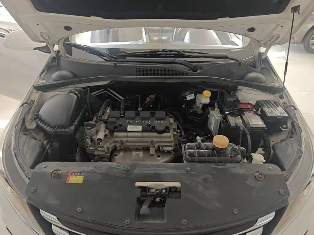Baojun 310W — миниатюра 20
