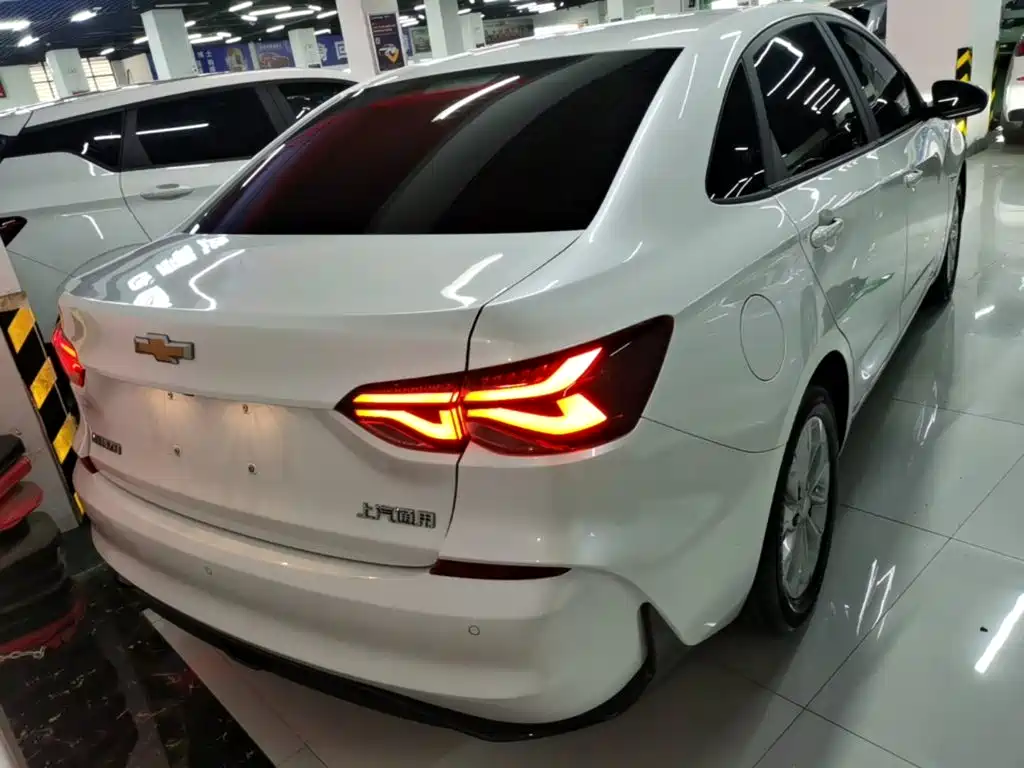 Chevrolet Monza — миниатюра 6