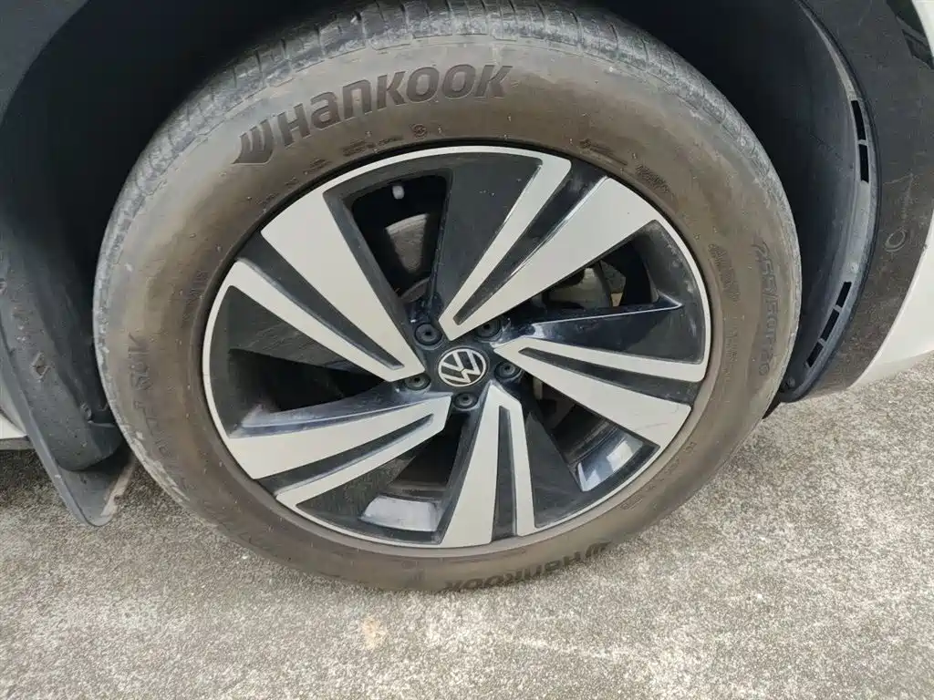 Volkswagen Tavendor 2023 380TSI R-Line