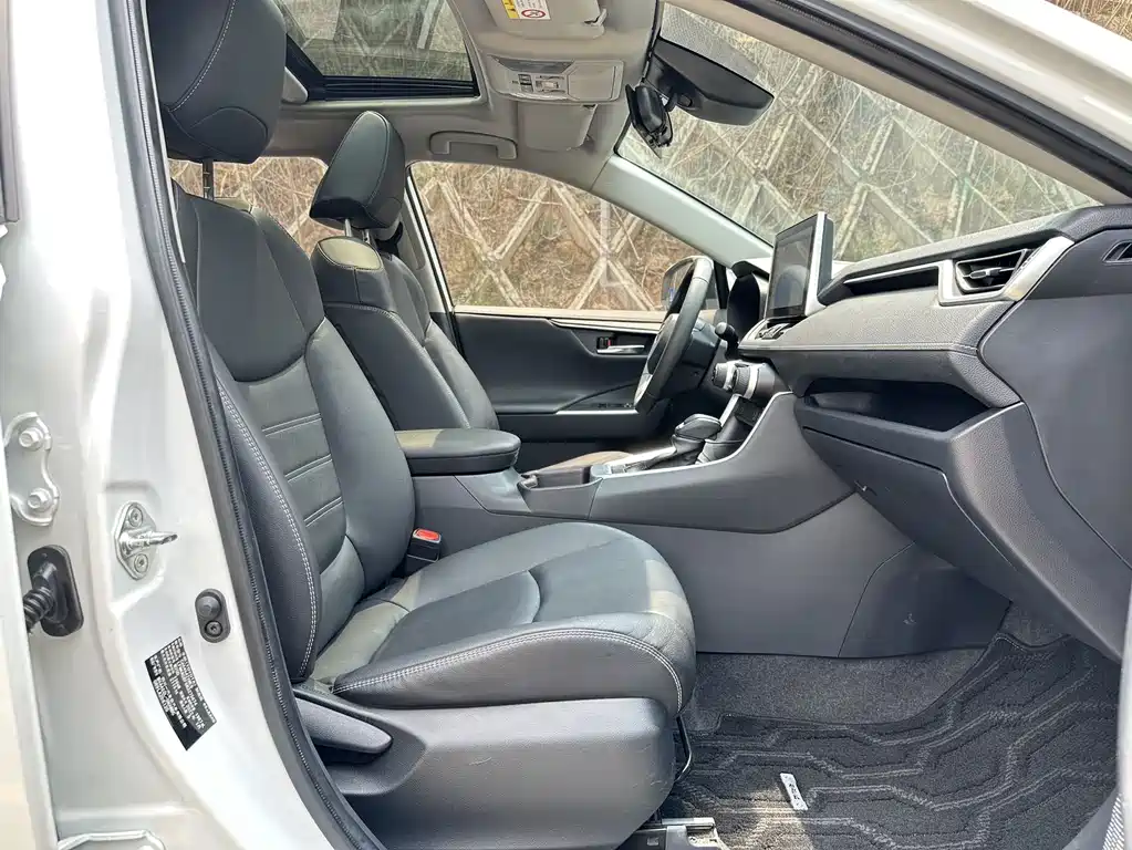 Toyota RAV4 2022 2.0L CVT Plus