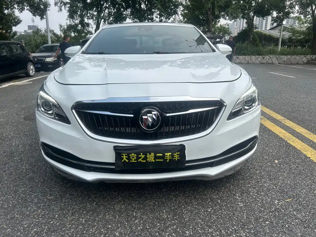 Buick LaCrosse — миниатюра 2