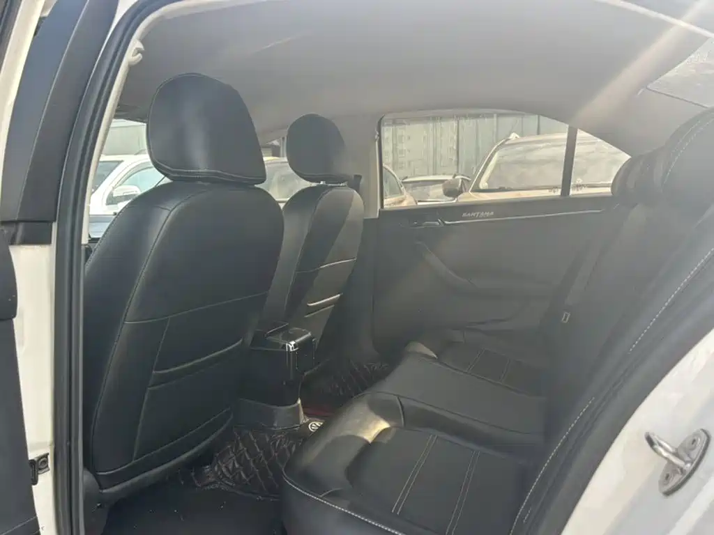 Volkswagen Santana — миниатюра 12