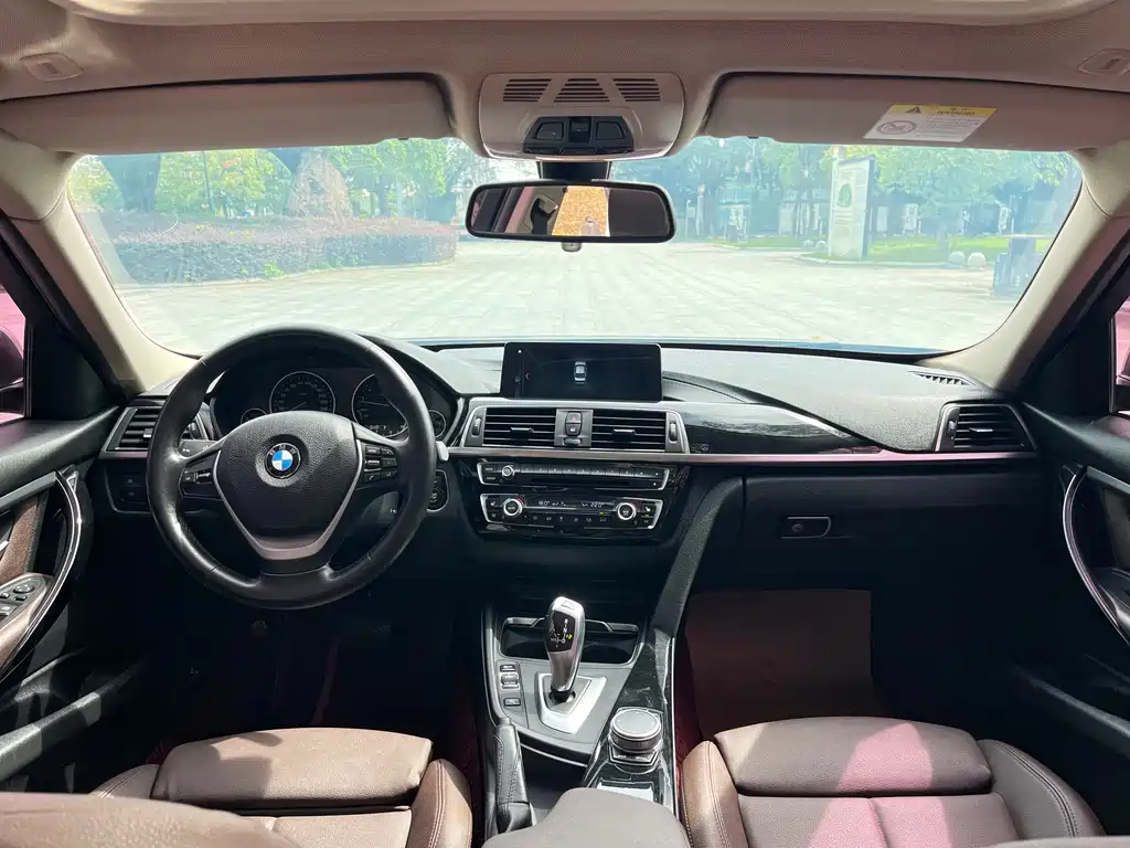 BMW 3 Series — миниатюра 6