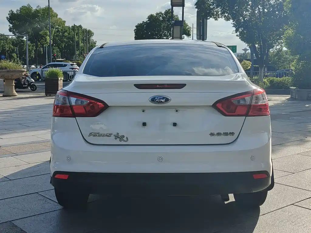 Ford Focus — миниатюра 5