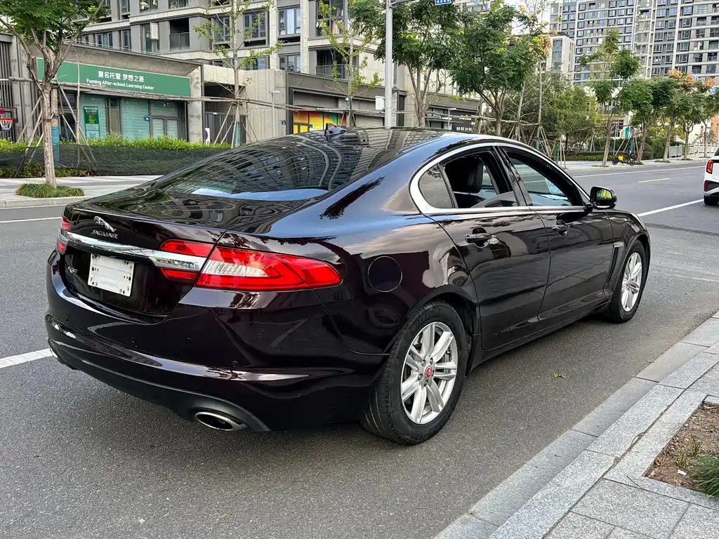 Jaguar XF — миниатюра 13