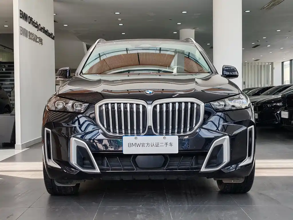 BMW X5 2023 xDrive 30Li Premium M Sport
