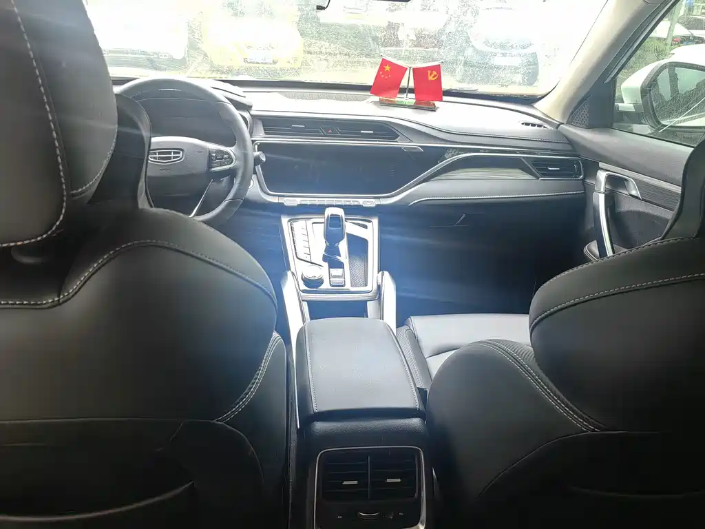 Geely Boyue — миниатюра 8
