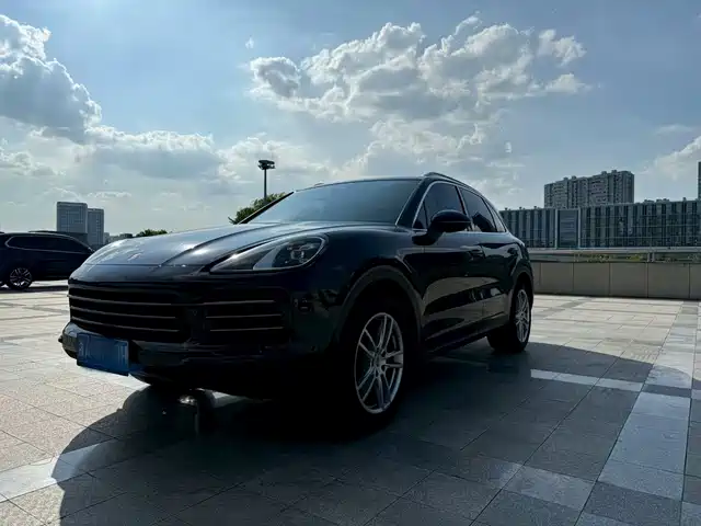 PORSCHE CAYENNE 2019