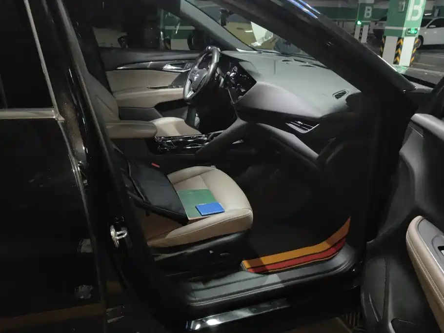 Buick Envision Plus — миниатюра 8