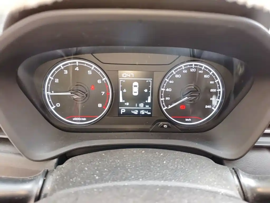 Geely Vision X3 — миниатюра 12