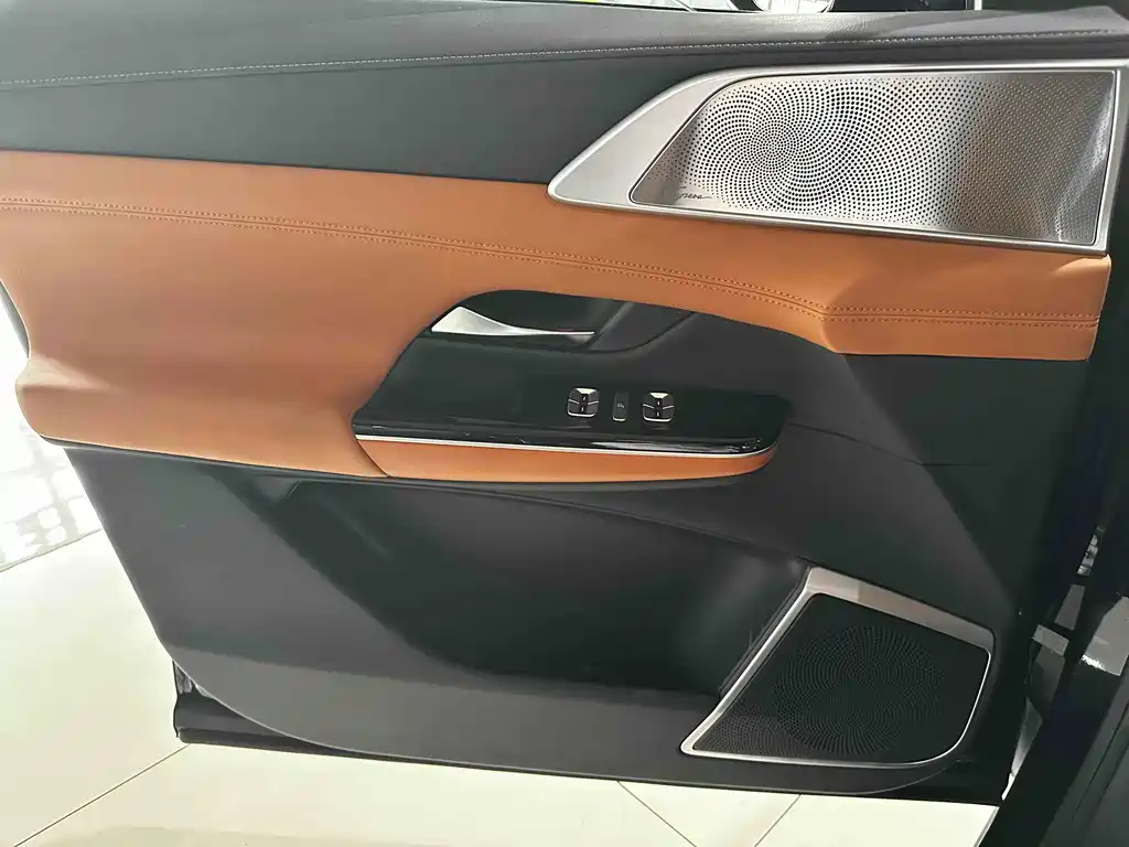 XPeng G9 — миниатюра 11