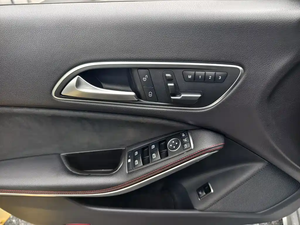 Mercedes-Benz CLA (Import) — миниатюра 22