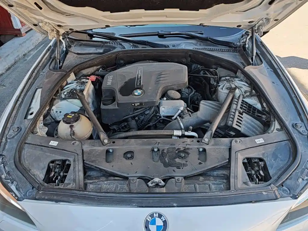 BMW 5 Series — миниатюра 20