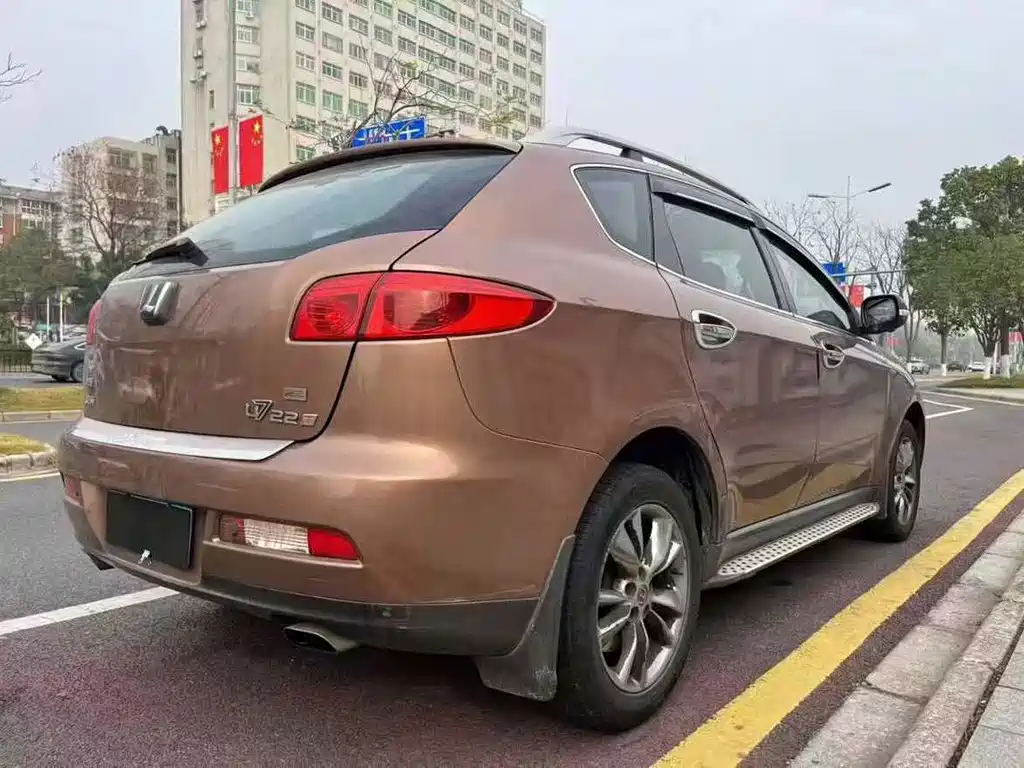 Luxgen Big 7 SUV — миниатюра 7