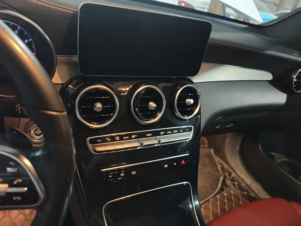 Mercedes-Benz GLC Coupe — миниатюра 13
