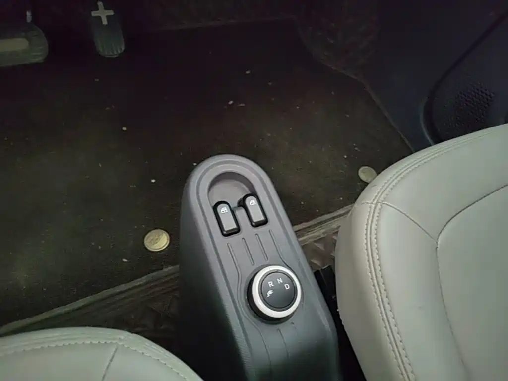 Wuling MINIEV — миниатюра 14