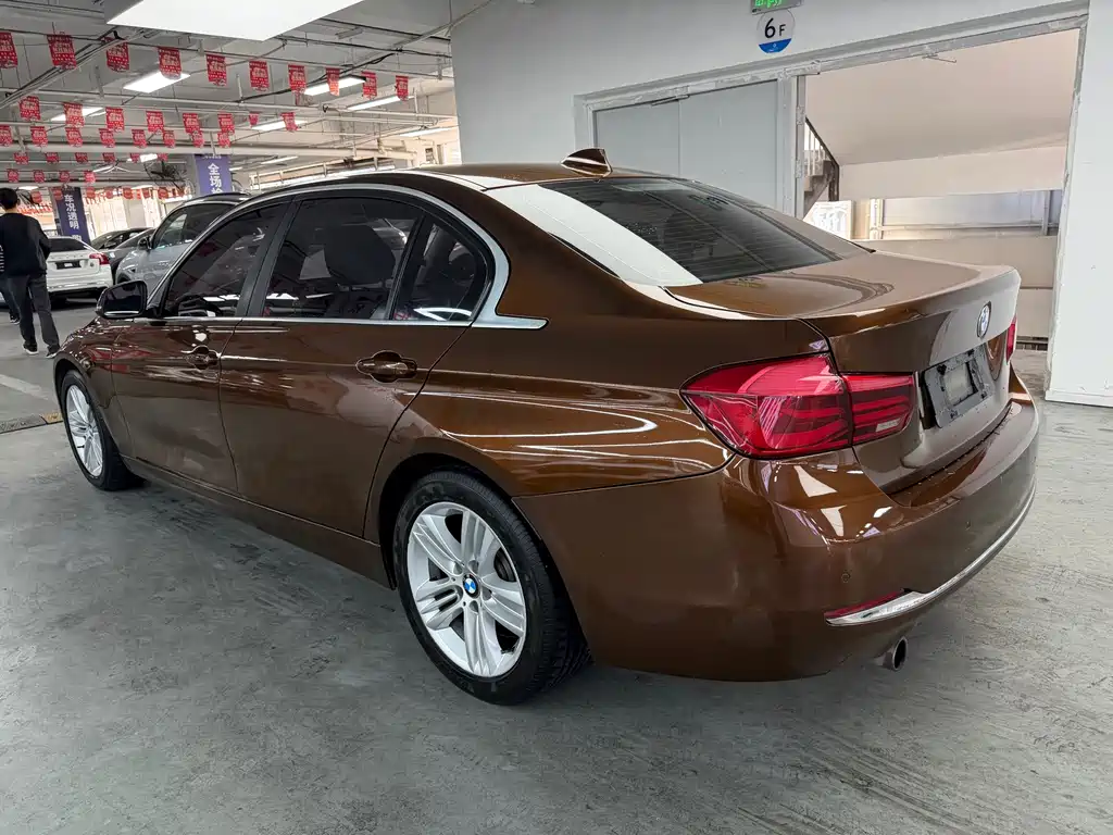 BMW 3 Series — миниатюра 12
