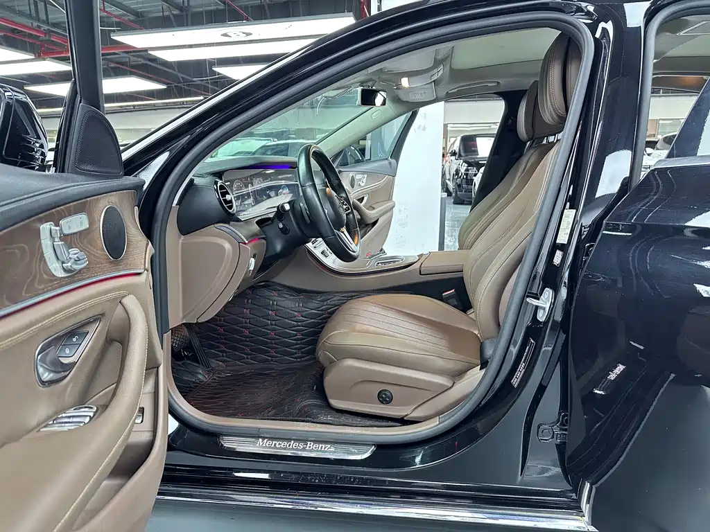 Mercedes-Benz E-Class E 2019 E 300 L Fashion