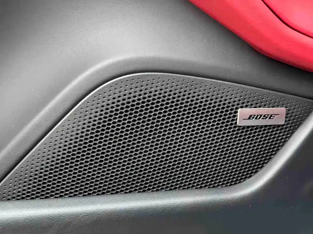Porsche Taycan — миниатюра 12