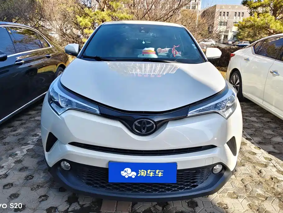 TOYOTA C HR