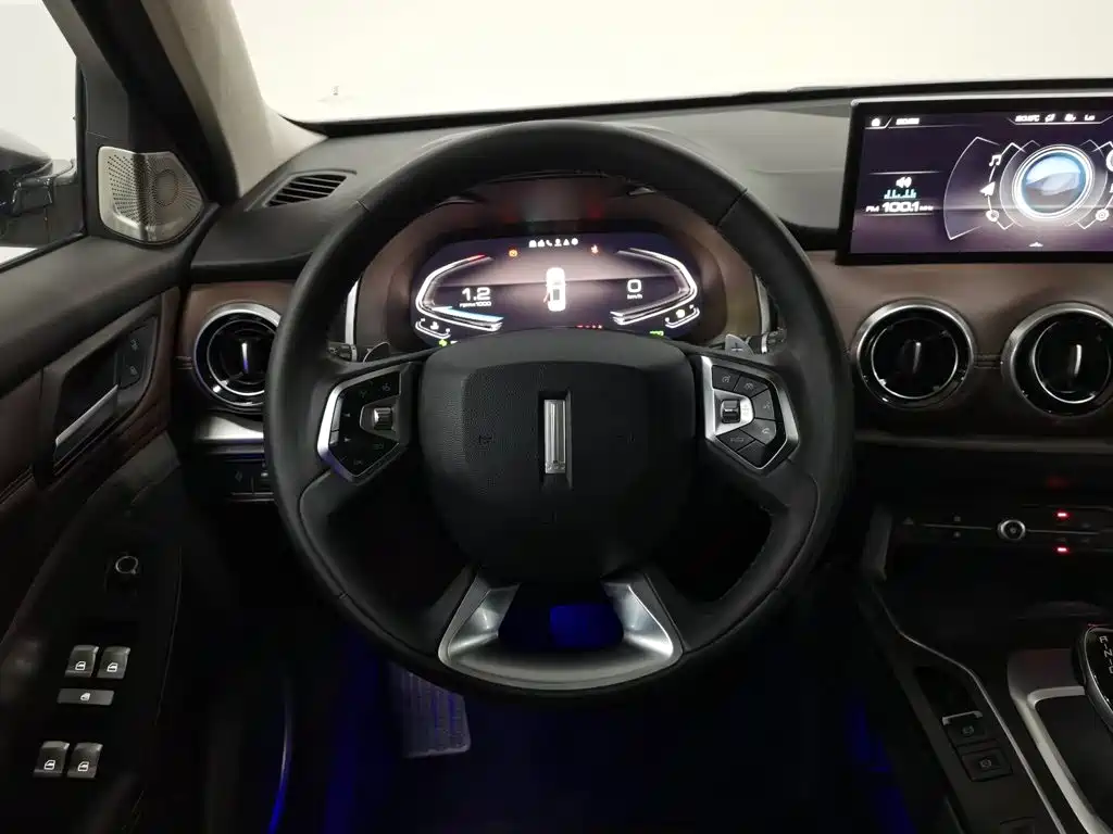 Wey Wey VV6 — миниатюра 11
