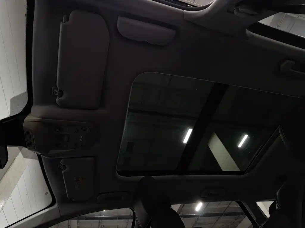 Peugeot 5008 — миниатюра 14