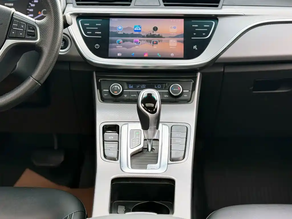 Geely Emgrand GL — миниатюра 9